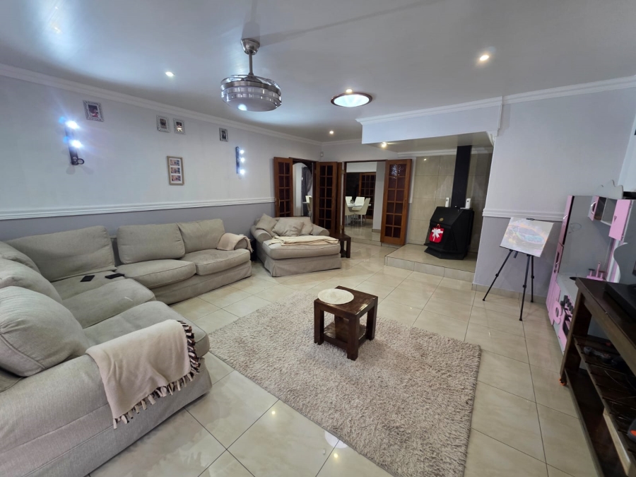3 Bedroom Property for Sale in Vaalpark Free State